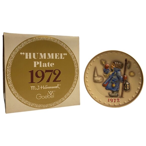 1972 Goebel Hummel “Hear ye, Hear ye” Annual Plate with Original Box - Picture 1 of 3